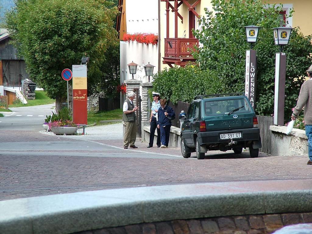 Auch hier sorgen Politessen f&uuml;r Ordnung im Verkehr.