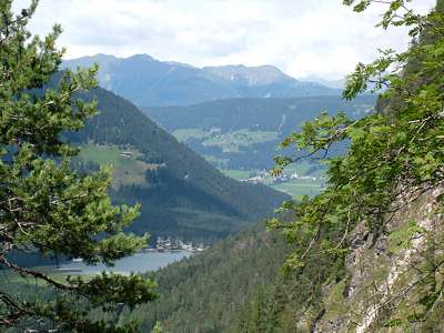 Ein letzter Blick zur&uuml;ck zum Toblacher See.