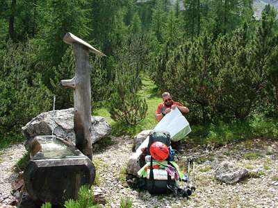Evi hat vorgeschlagen, zur Dreischusterh&uuml;tte zu wandern. Wo ist diese H&uuml;tte?