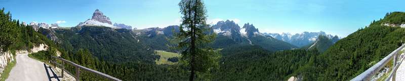 Noch ein wundersch&ouml;nes Panoramabild vom Aufstieg zum Monte Piano.