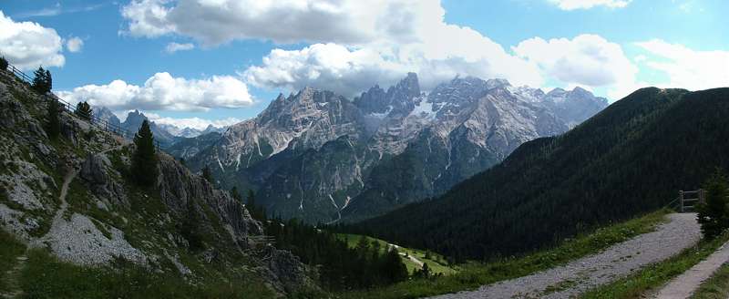 Der Blick von der D&uuml;rrensteinh&uuml;tte in Richtung S&uuml;den, wir sind begeistert.