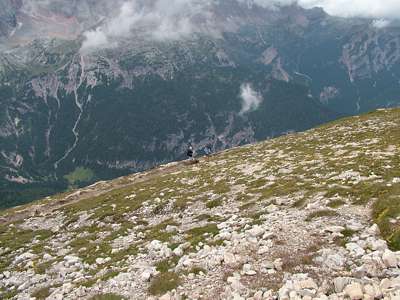 Zwei M&auml;dels, die auch auf den D&uuml;rrenstein wollen.