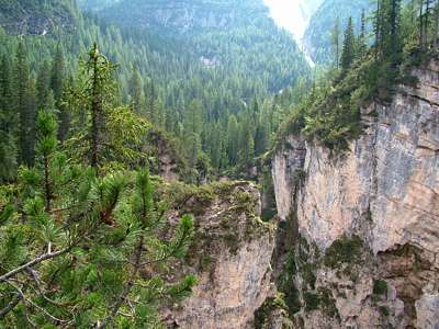 Blick auf die Schlucht der Cascata de Fanes.