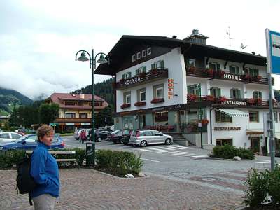 Ein paar Schritte weiter das n&auml;chste Hotel - Hotel Nocker.