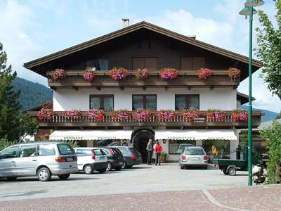 Die Apotheke.