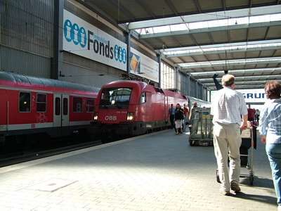 Abschied von der &Ouml;BB, jetzt erwartet uns gleich ein ICE.