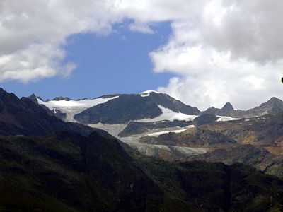 Und den Gletscher auf den Stubaier Alpen hatten wir wegen dem schlechten Wetter überhaupt noch nicht sehen können.
