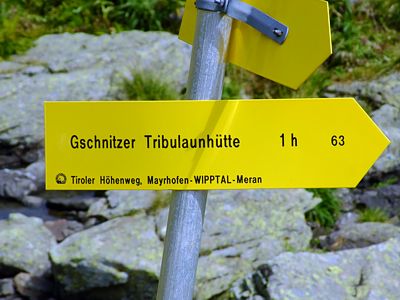 Der Name ist also richtigerweise "Gschnitzer Tribulaunhütte".