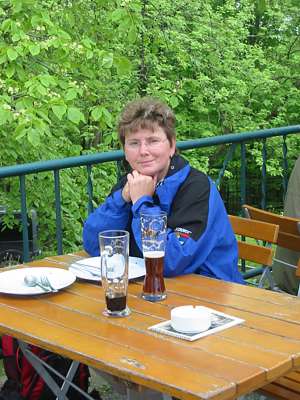 Die Krautnudeln haben geschmeckt, das Bier auch, wir f&uuml;hlen uns wohl.