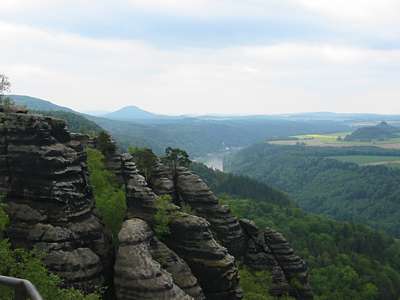 Blick nach S&uuml;d-Ost, die Elbe in Richtung Schmilka.