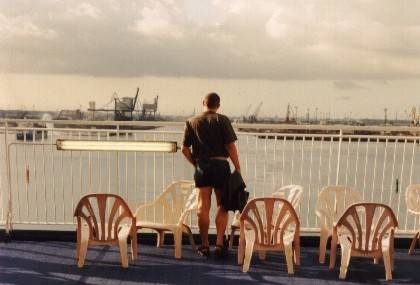Im Hafen gibt es sehr viel zu sehen, besonders die Kr&auml;ne sind interessant.
