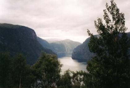 Leider ist an diesem Hang kein Platz mehr f&uuml;r ein Haus, fr&uuml;h aufstehen, aus dem Fenster sehen und dieses Panorama vor sich haben..