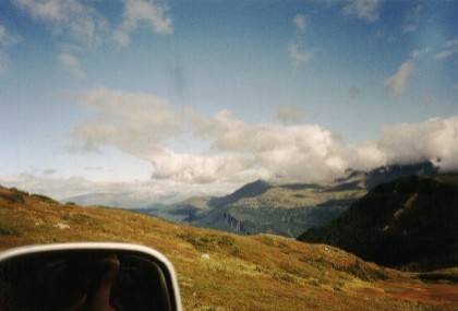 Impressionen von der Strasse 13, Blick auf die Hochebene.