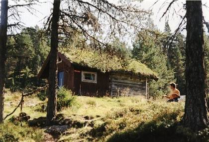 Wir haben Hola erreicht, hier gibt es eine H&uuml;tte.