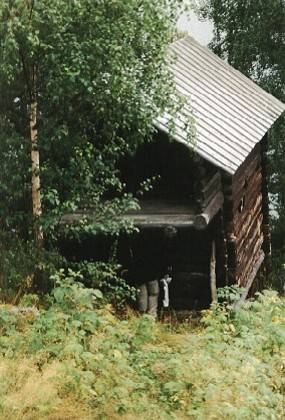 Der Pferdestall des H&auml;uslerhofes, alles ist in der urspr&uuml;nglichen Hanglage wiederaufgebaut worden.