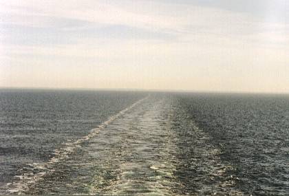 Wie hei&szlig;t es immer so sch&ouml;n ? Das Land war nur noch ein Strich am Horizont.