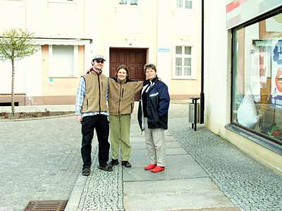 Als n&auml;chstes wollen wir uns die Babben-Brauerei ansehen, aber vorher muss noch ein Gruppenbild sein.