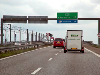 Es herrscht lebhafter Verkehr.