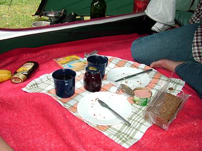 Es geht uns gut - auch der Kaffee schmeckt.