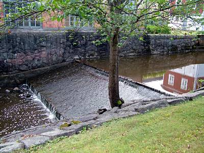Durch die Staustufe ist der Fluss f&uuml;r uns nat&uuml;rlich nicht schiffbar.