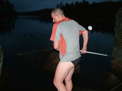 Ich lasse ihn schwimmen, da kann er noch wachsen.