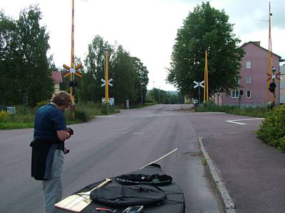 Diesen kleinen Zwischenstopp haben wir eingelegt, weil ich gern den Bahn&uuml;bergang fotografieren wollte.