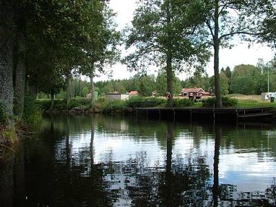 Links vor der Schleuse k&ouml;nnen wir anlegen.