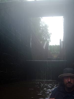 Jede Stufe ein Wasserfall.