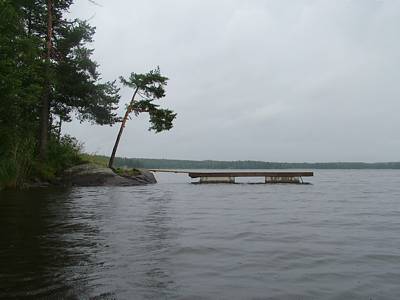 Da schl&auml;gt jedem Angler das Herz h&ouml;her, von dieser Plattform aus l&auml;sst es sich sicher gut angeln.