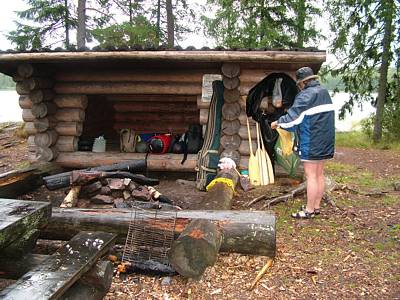 Wir haben die H&uuml;tte in Besitz genommen.